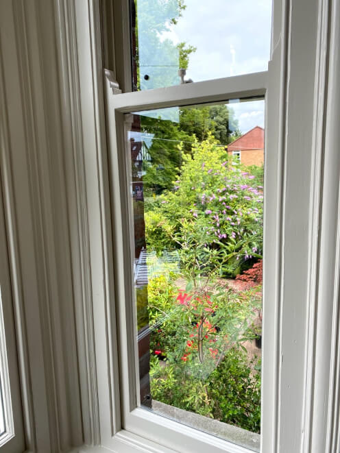 Vacuum double glazing installation