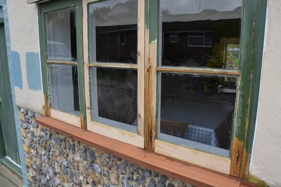 Wooden windows repair in Ickleton