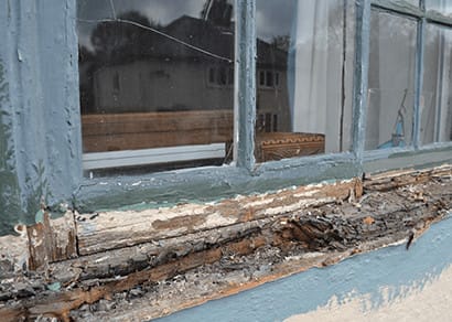 Cracked glass