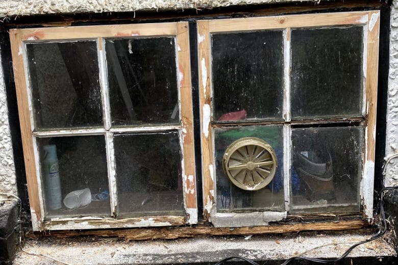 Window sill replacement and complete refurbishment | before