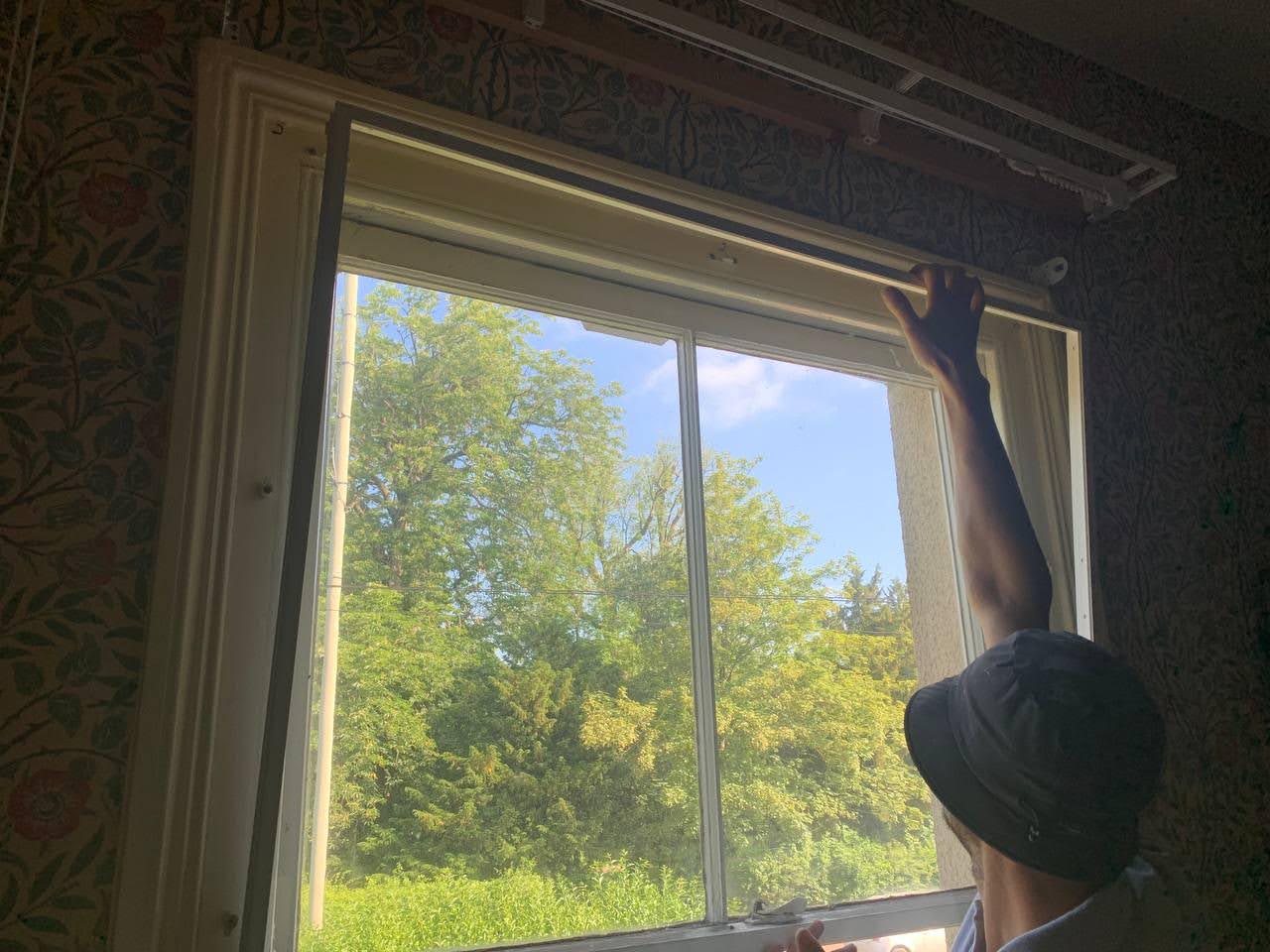 replacing sash window cord
