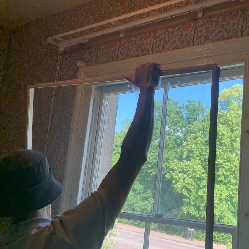 Bulky secondary glazing